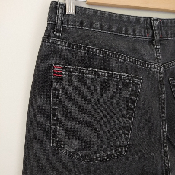 BDG High-Waisted Mom Jeans Washed Black Denim Size 30 Urban Outfitters - Picture 13 of 16